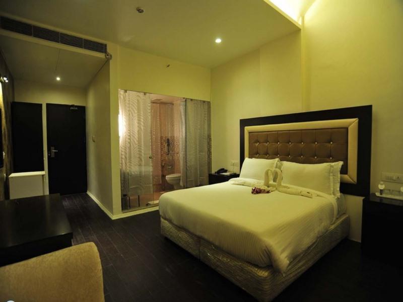 Grand Nakshatra Hotel Ānand Exterior foto